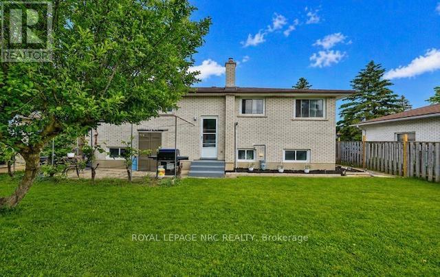 23 Northgate Drive, Welland, Ontario  L3C 5Y2 - Photo 2 - X13738574