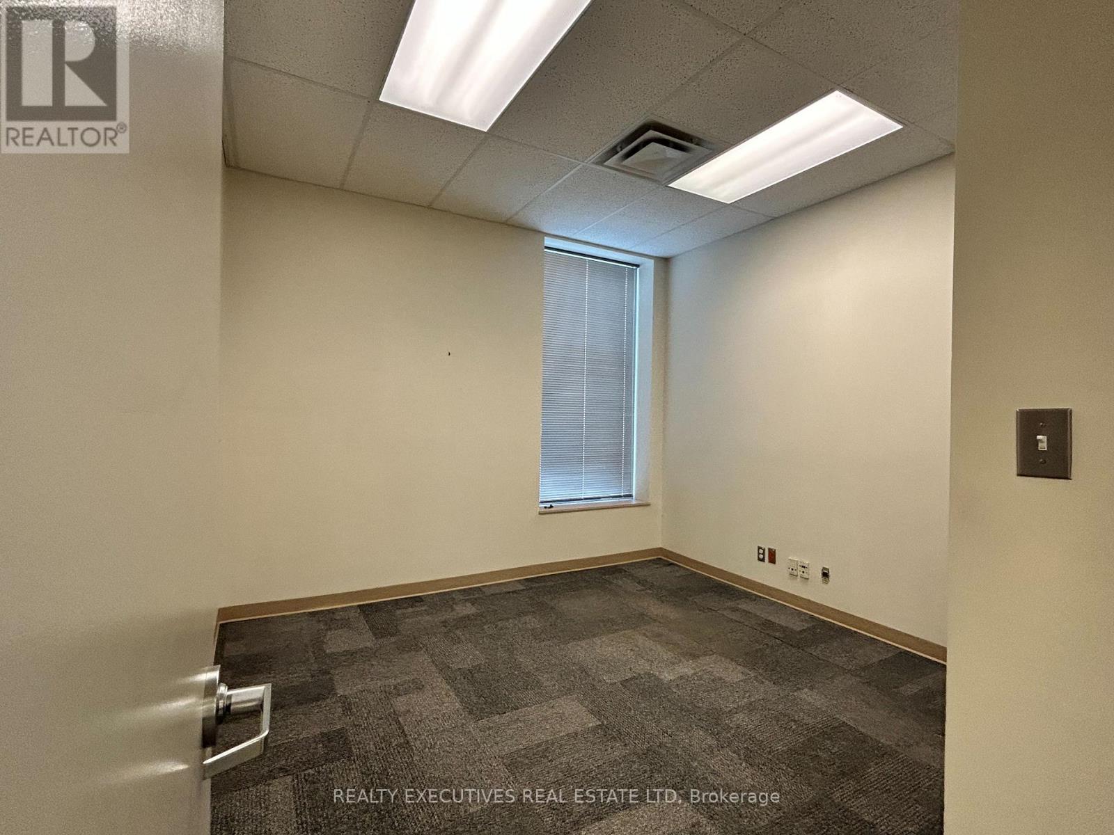 510 Main Street, North Dundas, Ontario K0C 2K0 - Photo 16 - X12890334