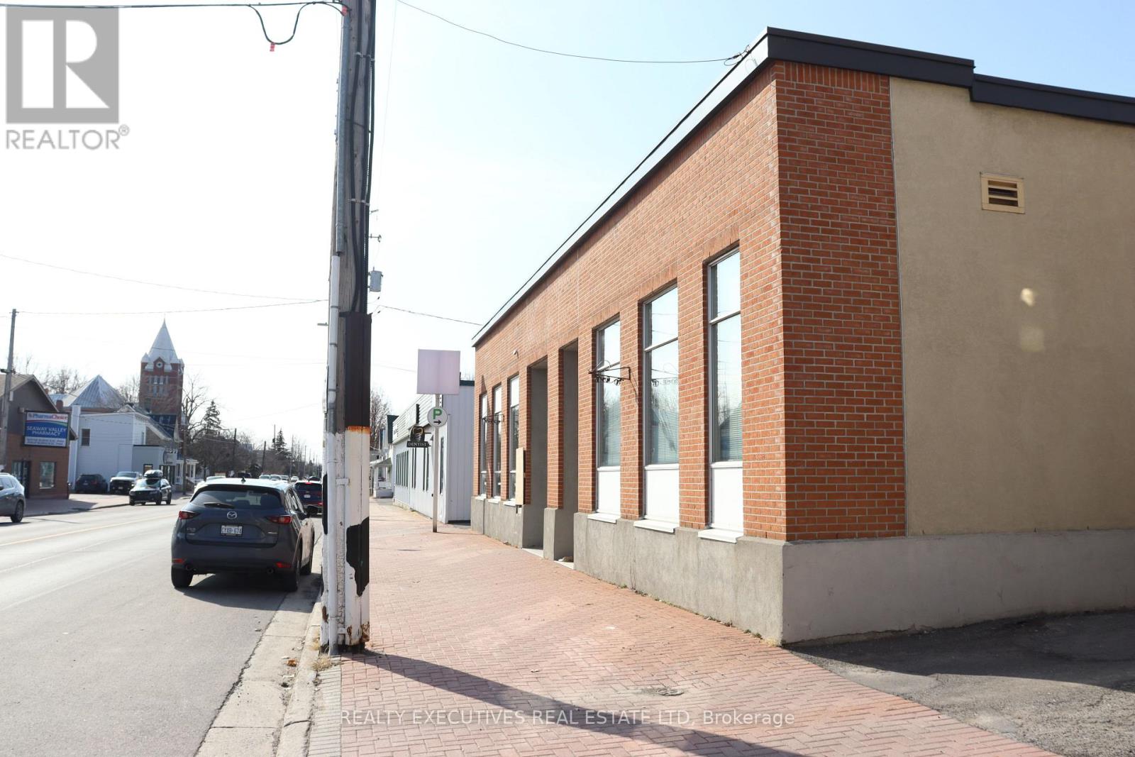 510 Main Street, North Dundas, Ontario K0C 2K0 - Photo 4 - X12890334