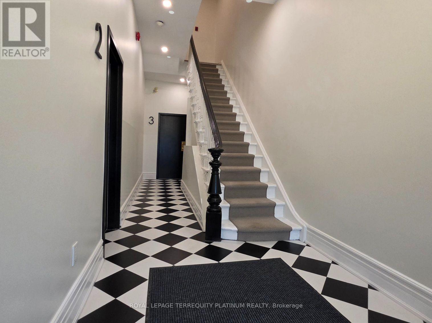 6 - 11 Beaconsfield Avenue, Toronto, Ontario  M6J 3J1 - Photo 5 - C13738516