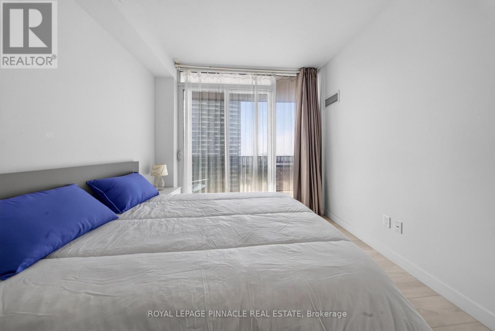 2002 - 8 Eglinton Avenue E, Toronto, Ontario  M4P 0C1 - Photo 34 - C13738562
