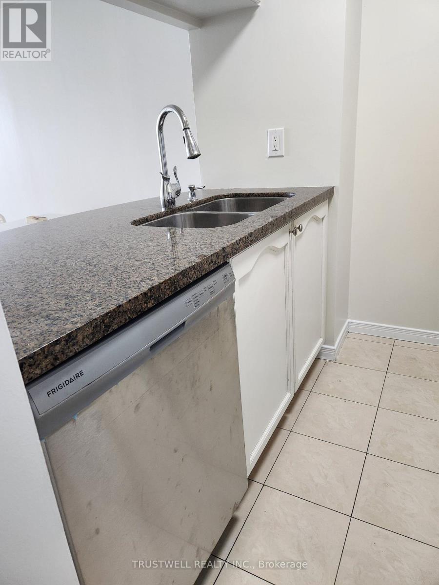 1508 - 8 Hillcrest Avenue, Toronto, Ontario  M2N 6Y6 - Photo 2 - C13738582