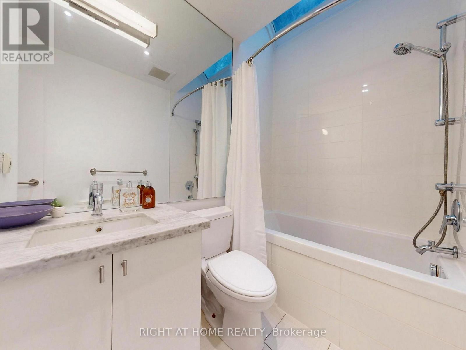 386 Rosewell Avenue, Toronto, Ontario  M4R 2B4 - Photo 33 - C13738608