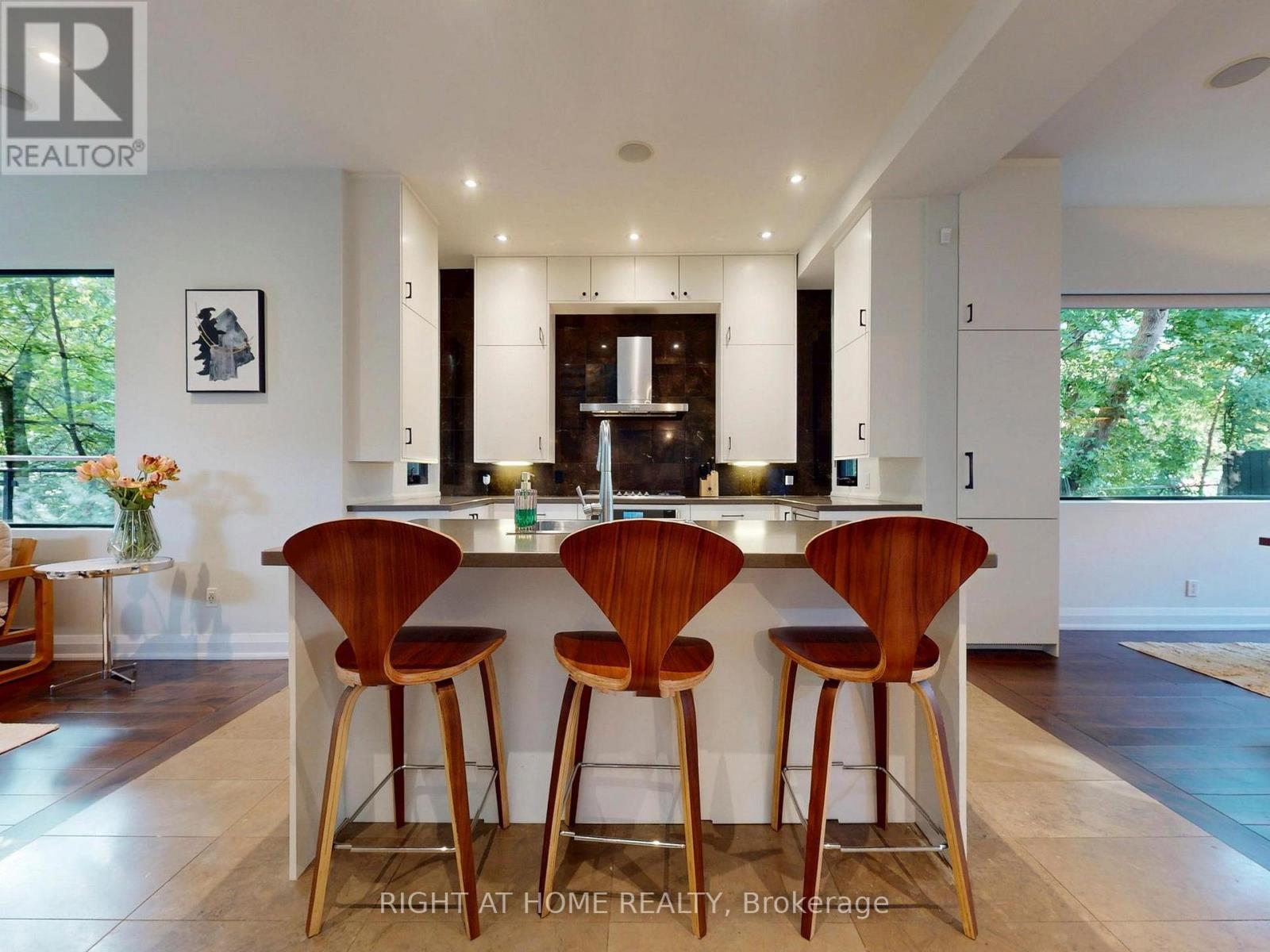 386 Rosewell Avenue, Toronto, Ontario  M4R 2B4 - Photo 5 - C13738608