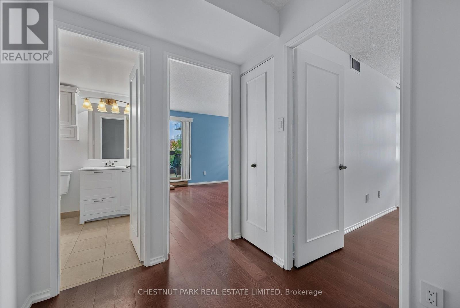 604 - 19 Dundonald Street, Toronto, Ontario  M4Y 1K3 - Photo 18 - C13738636
