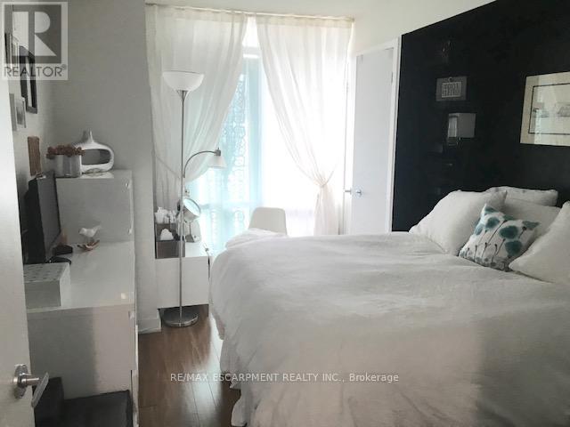 2510 - 373 Front Street W, Toronto, Ontario  M5V 3R7 - Photo 17 - C13738640