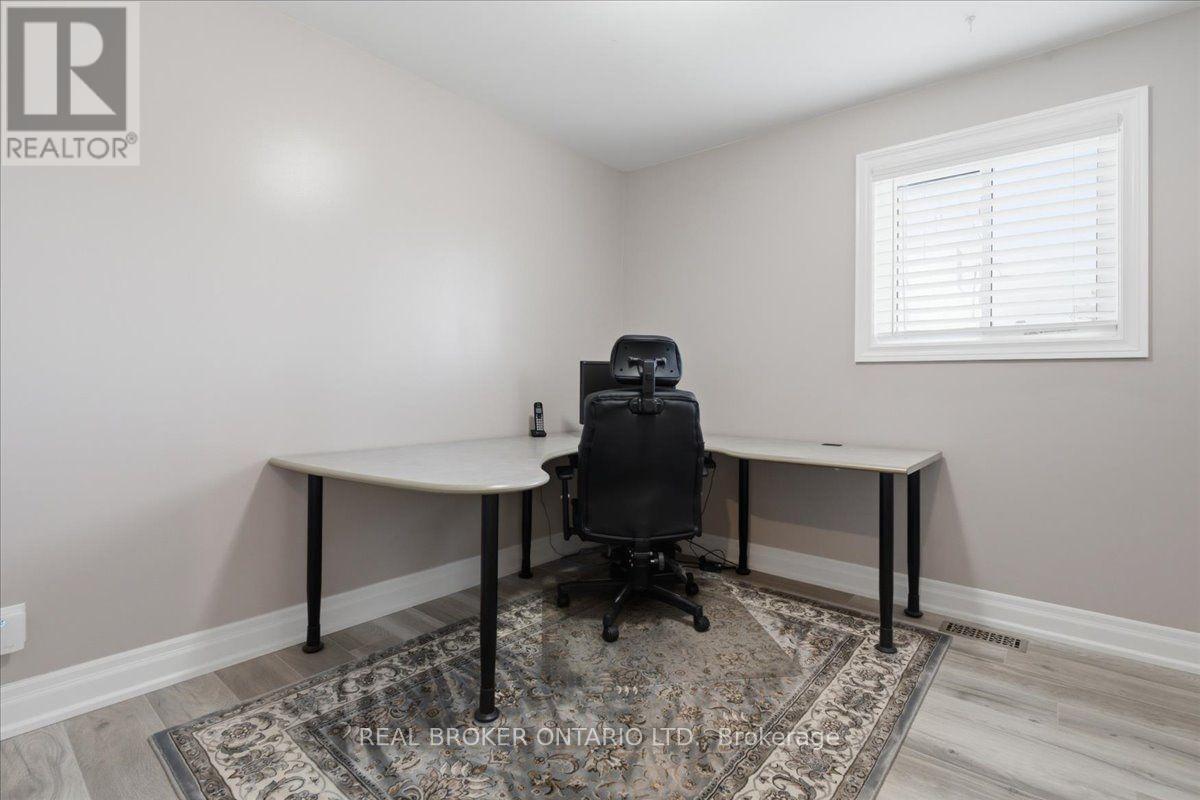 1331 Tatra Drive, Pickering, Ontario  L1W 1K5 - Photo 11 - E13738544