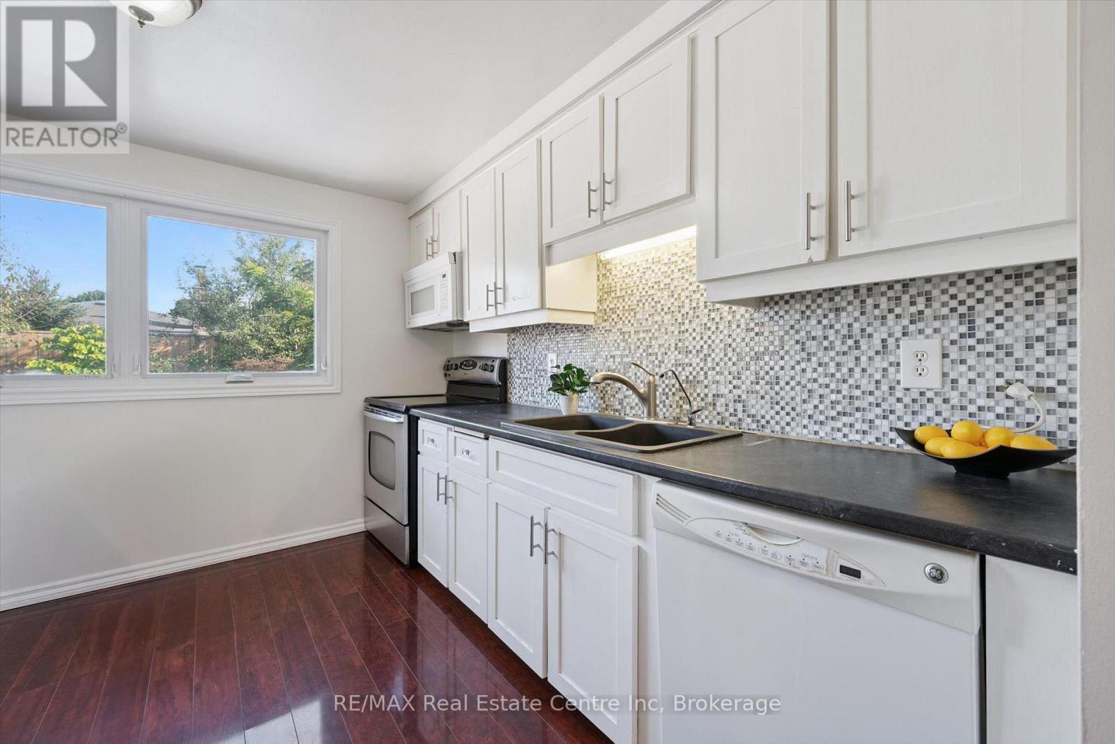 12 Mccartney Road, Guelph, Ontario  N1K 1M8 - Photo 3 - X13738576
