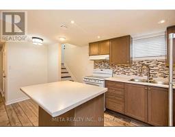 LOWER - 296 FESTHUBERT STREET E, Oshawa, Ontario