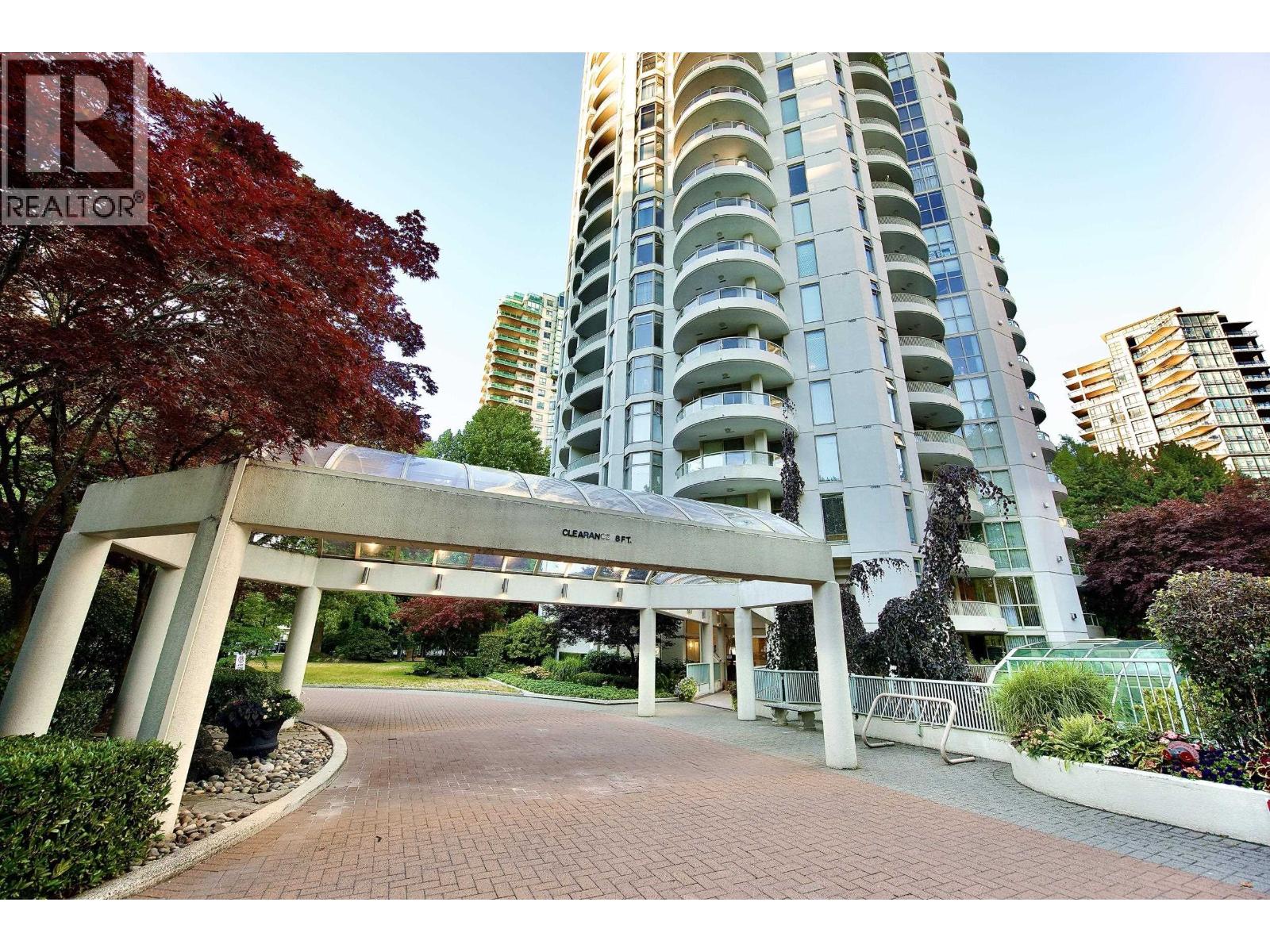 105 6188 Patterson Avenue, Burnaby, British Columbia  V5H 2N1 - Photo 3 - R3160937