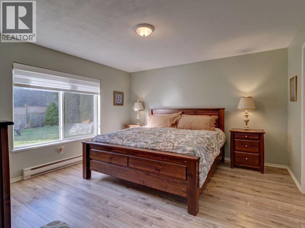 5643 Curtis Place, Sechelt, British Columbia  V7Z 0R9 - Photo 22 - R3088078