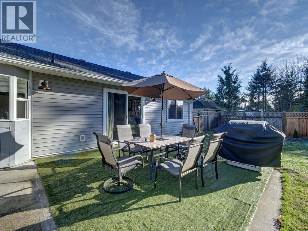 5643 Curtis Place, Sechelt, British Columbia  V7Z 0R9 - Photo 33 - R3088078