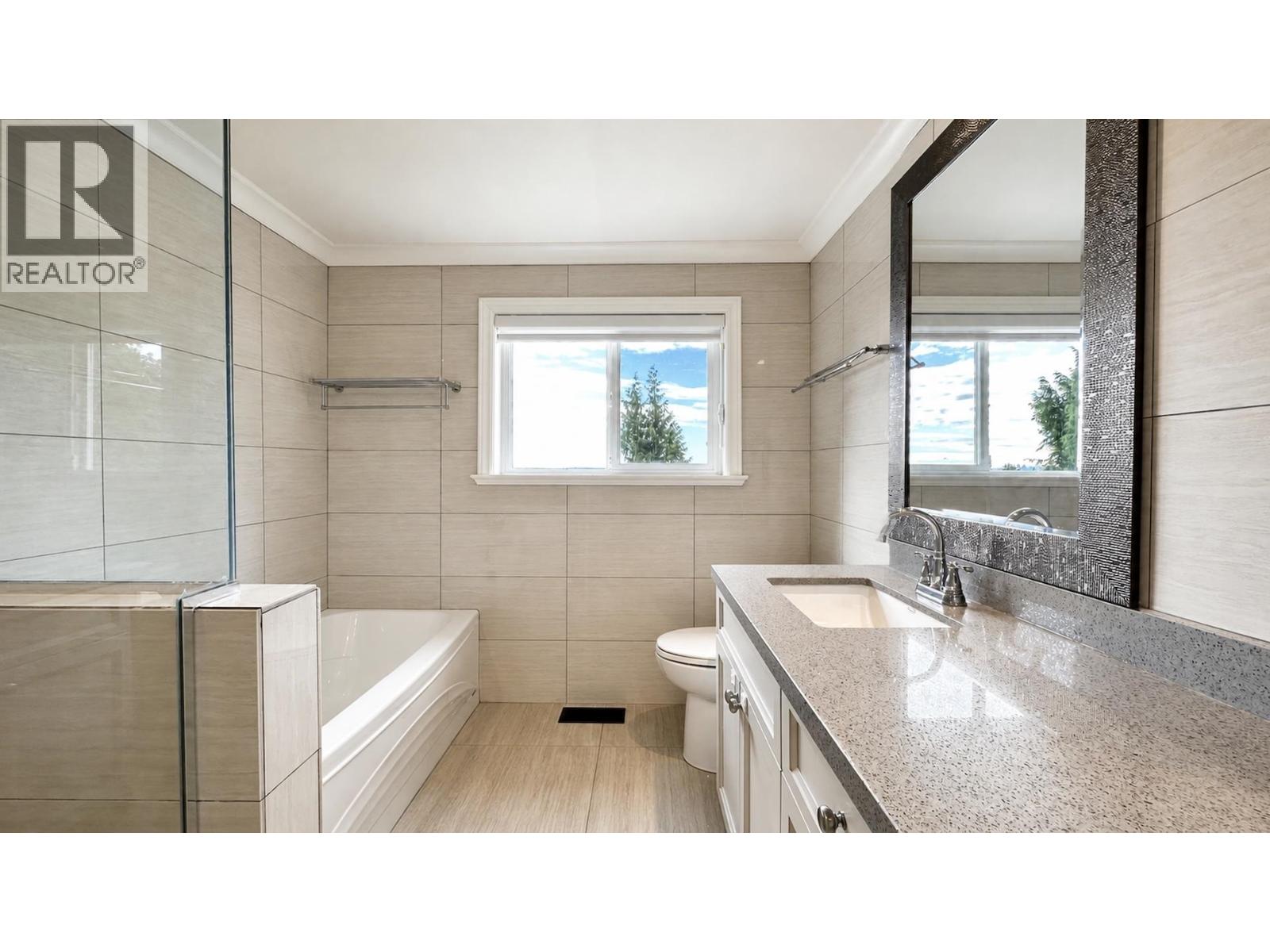 4785 Estevan Place, West Vancouver, British Columbia  V7W 1H1 - Photo 31 - R3160799