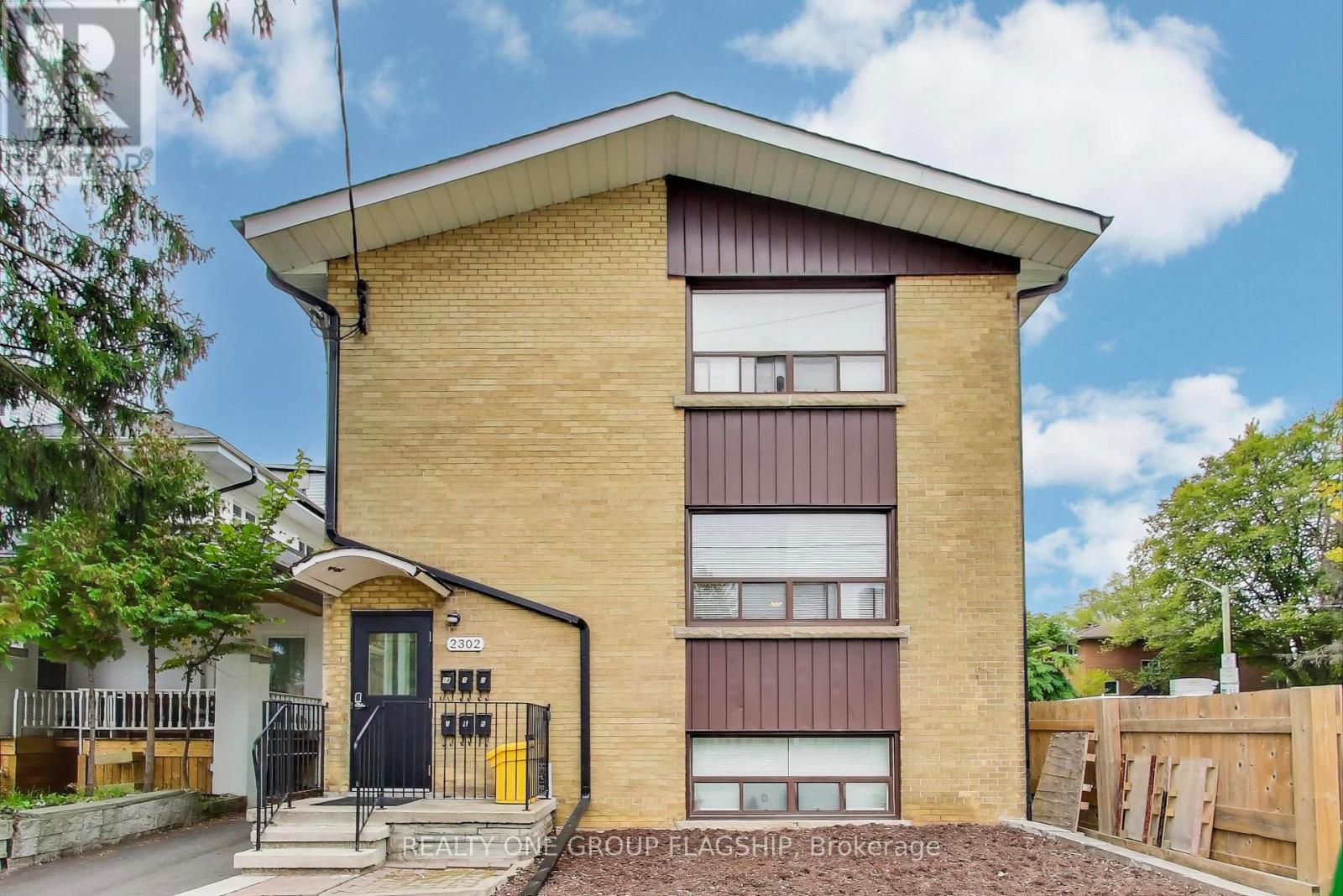 1a - 2302 Lake Shore Boulevard W, Toronto, Ontario  M8V 1B4 - Photo 3 - W13738522