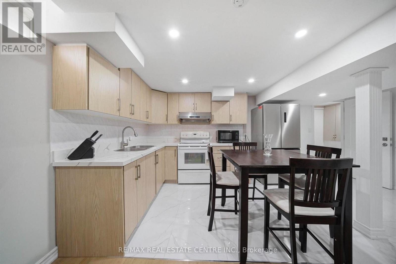 5235 Huntingfield Drive, Mississauga, Ontario  L5R 2L3 - Photo 26 - W13738540