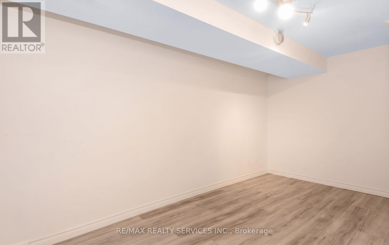 (Bsmt) - 4161 Goldenrod Crescent, Mississauga (East Credit), Ontario  L5V 3C1 - Photo 4 - W13738610