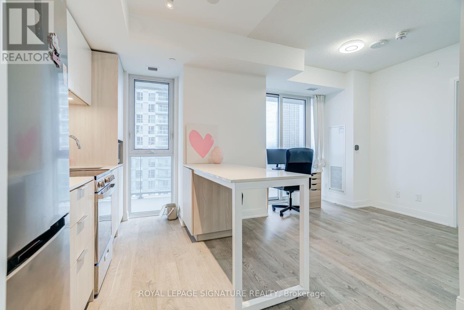 1908 - 70 Annie Craig Drive, Toronto, Ontario  M8V 0G2 - Photo 10 - W13738612
