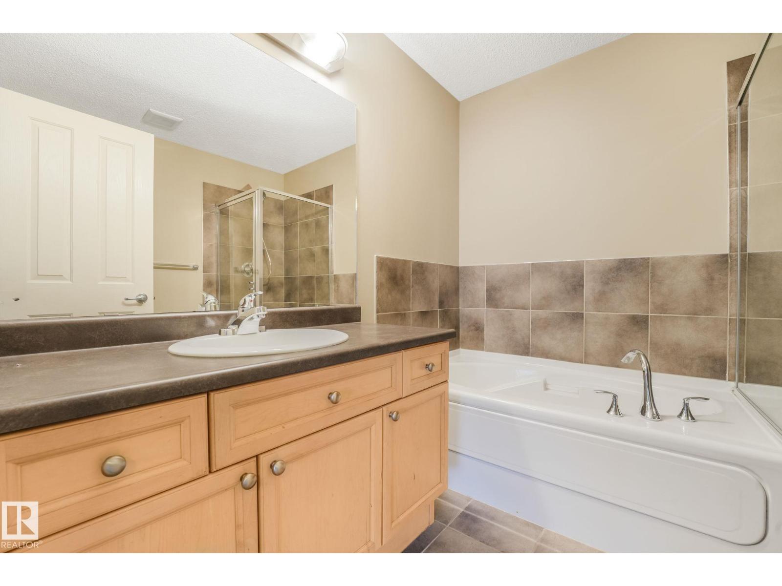 #16 7293 South Terwillegar Dr NW, Edmonton, Alberta T6R 0N5 - Photo 19 - E4499377