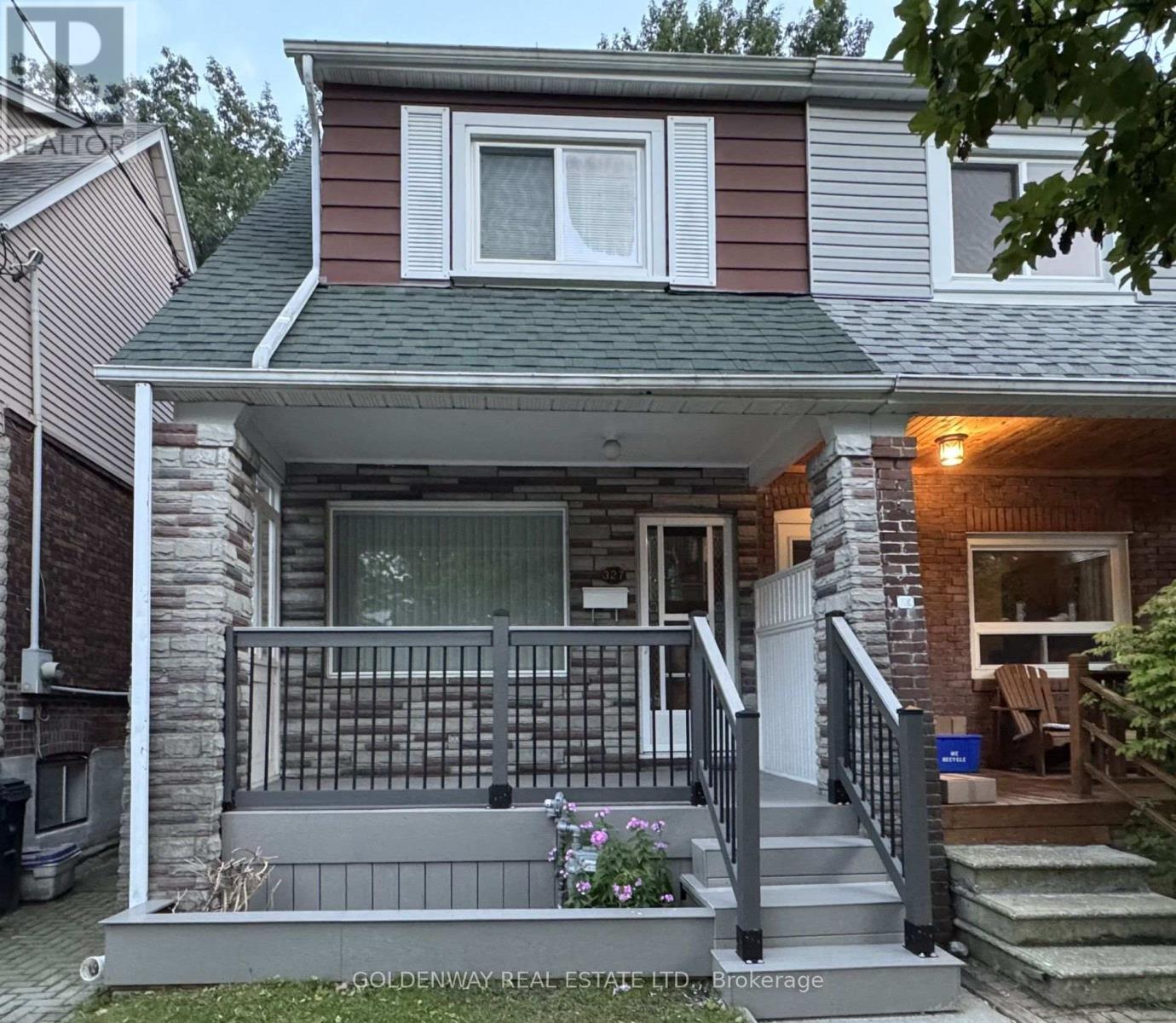 327 SPRINGDALE BOULEVARD, Toronto, Ontario