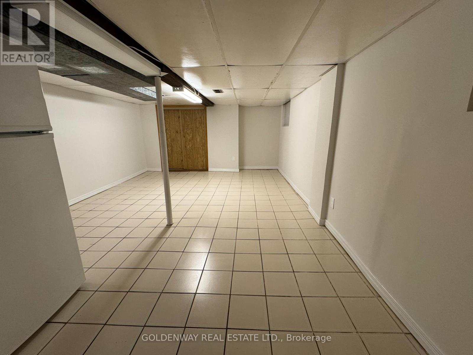 327 Springdale Boulevard, Toronto, Ontario M4C 2A3 - Photo 17 - E13731124