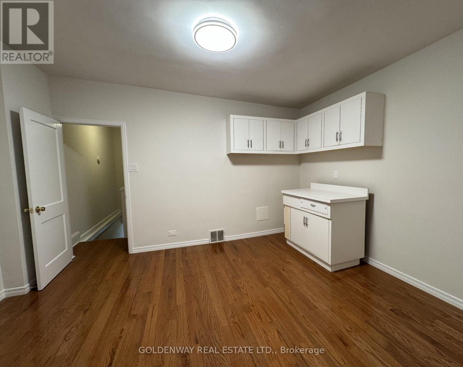 327 Springdale Boulevard, Toronto, Ontario M4C 2A3 - Photo 27 - E13731124