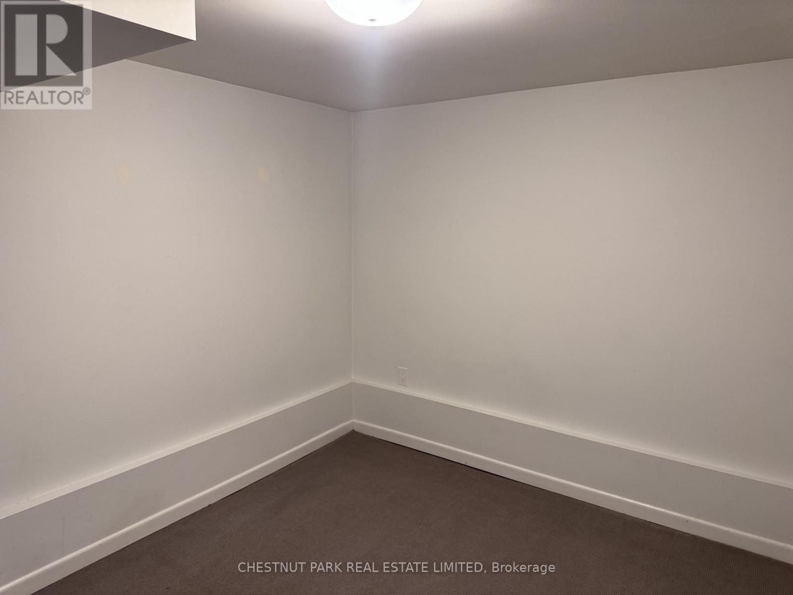 Lower - 10 Wroxeter Avenue, Toronto, Ontario M4K 1J6 - Photo 13 - E13137768