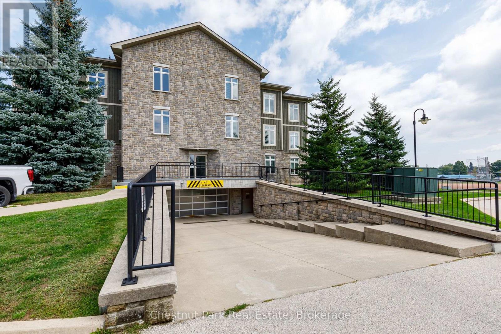208 - 27 Beaver Street, Blue Mountains, Ontario  N0H 2P0 - Photo 33 - X13738666