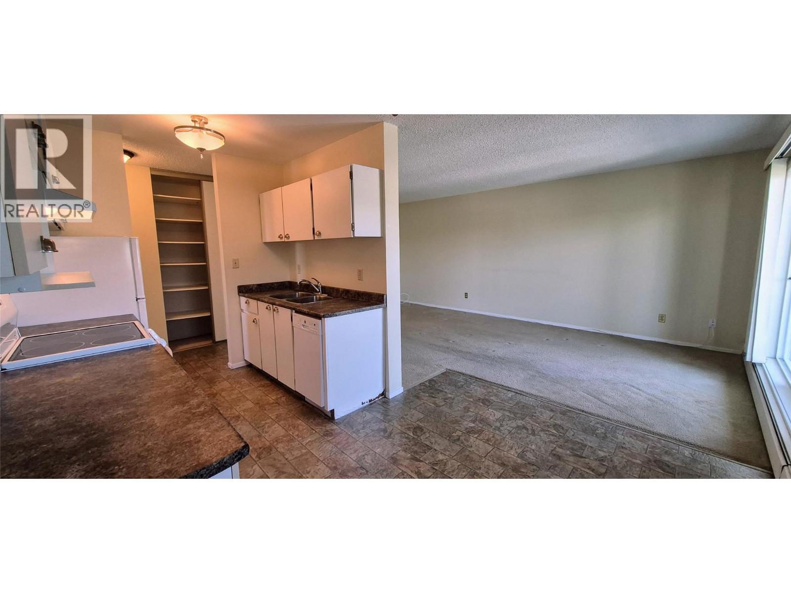 2015 2nd Street N Unit# 1402, Cranbrook, British Columbia  V1C 3L4 - Photo 11 - 10399604