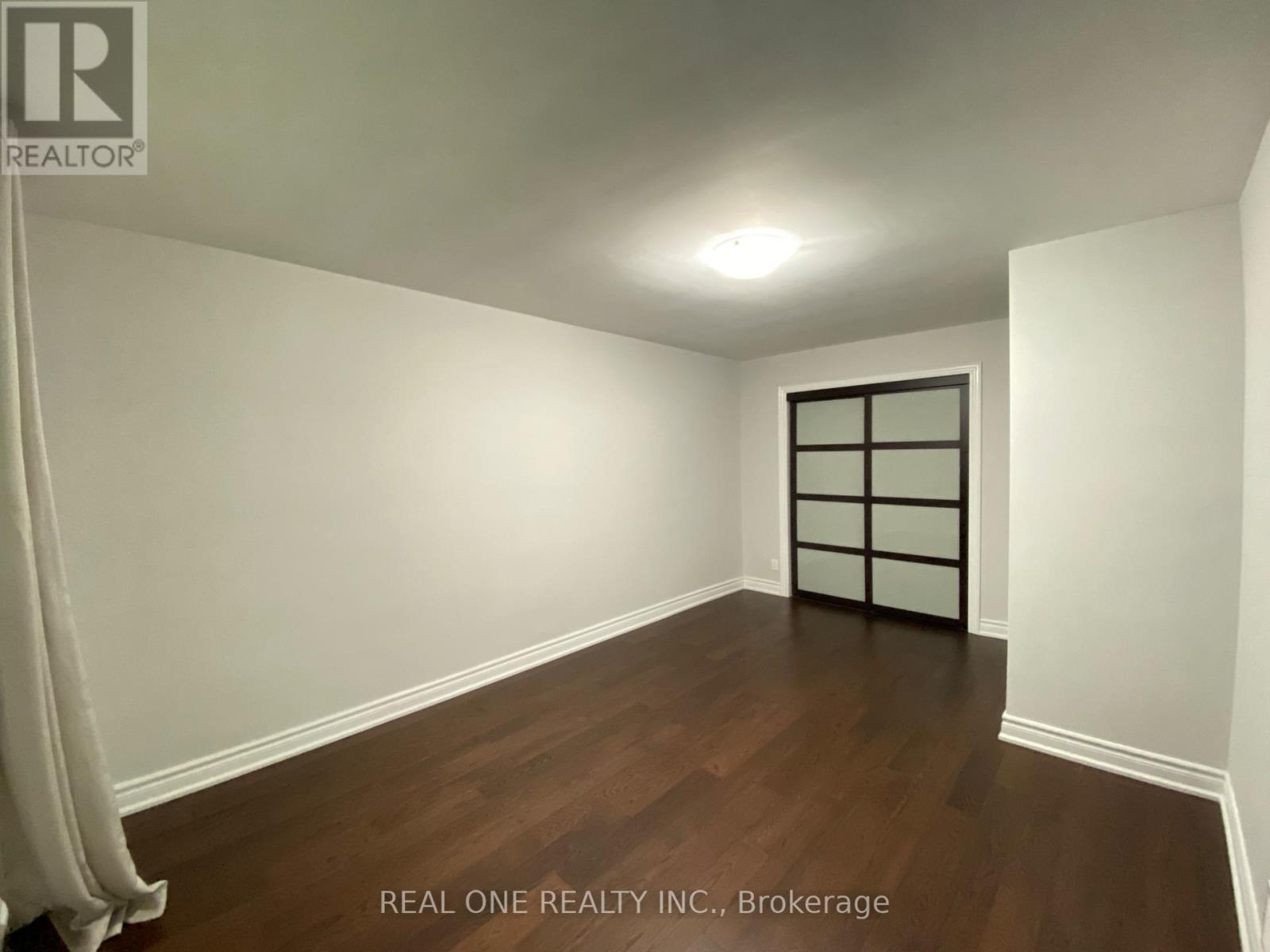 2 Bedrooms - 63 Sundial Crescent, Toronto, Ontario  M4A 2J7 - Photo 8 - C13738702