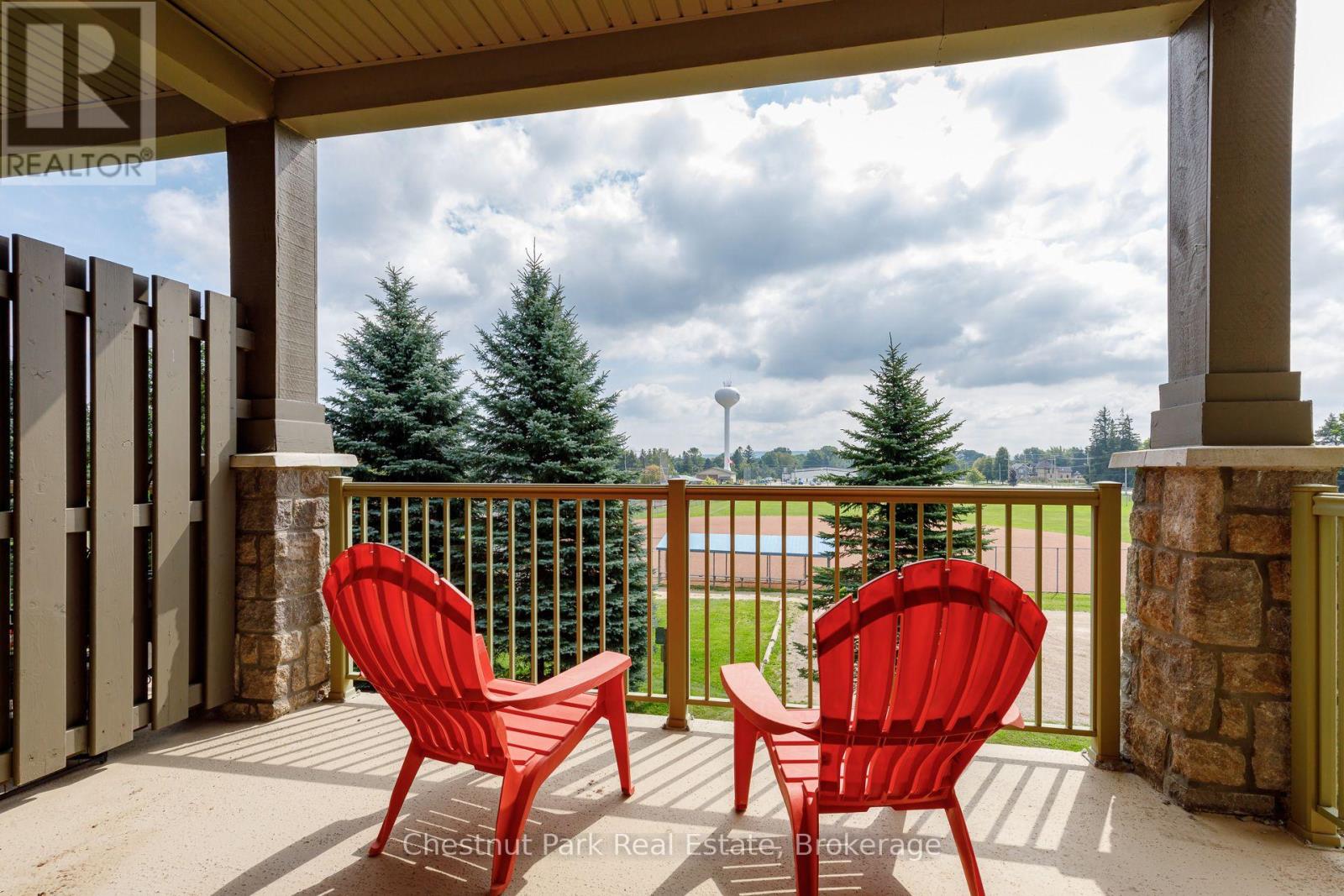 208 - 27 BEAVER STREET, Blue Mountains, Ontario