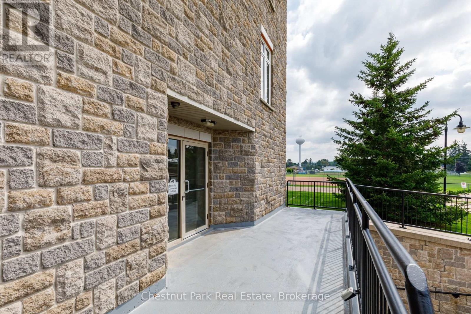208 - 27 Beaver Street, Blue Mountains, Ontario  N0H 2P0 - Photo 7 - X13738666