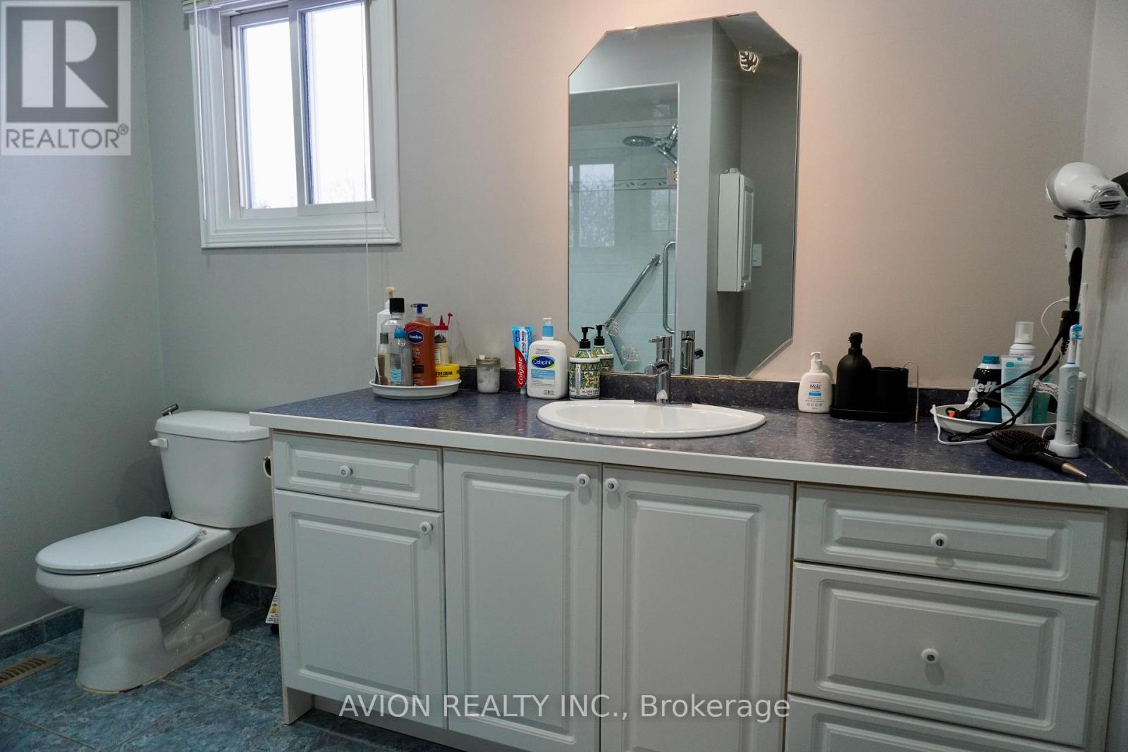 70 Barnes Drive, Ajax, Ontario  L1S 5G5 - Photo 16 - E13738684