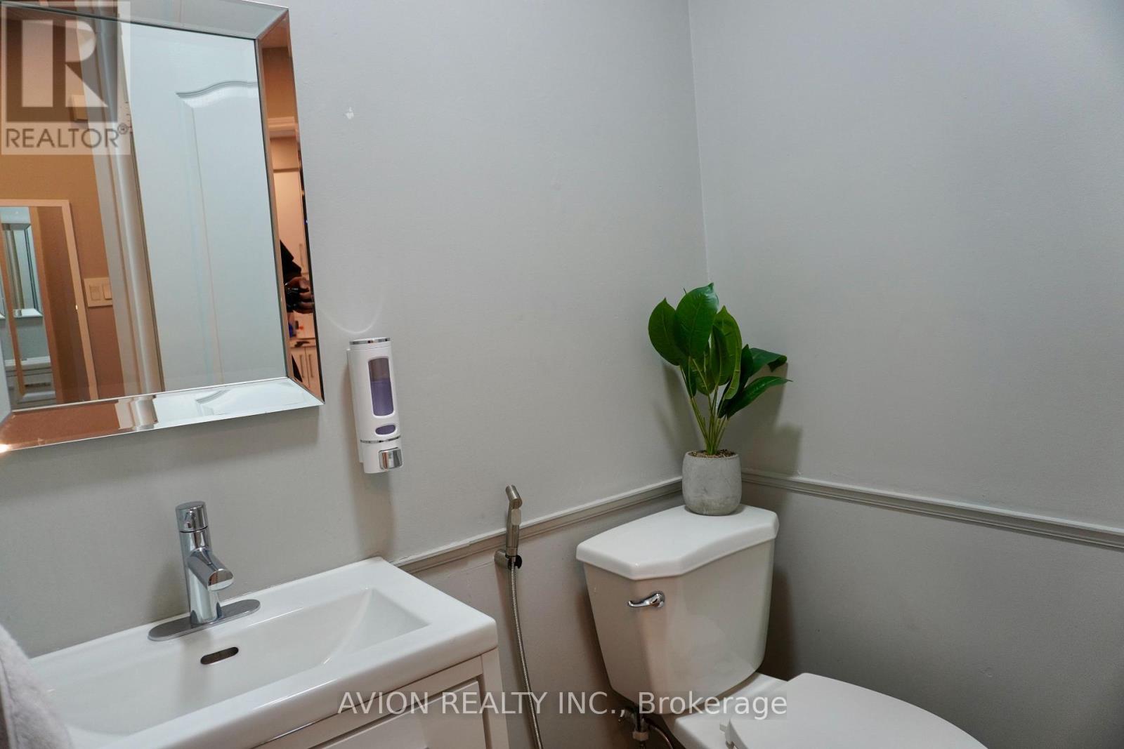 70 Barnes Drive, Ajax, Ontario  L1S 5G5 - Photo 8 - E13738684