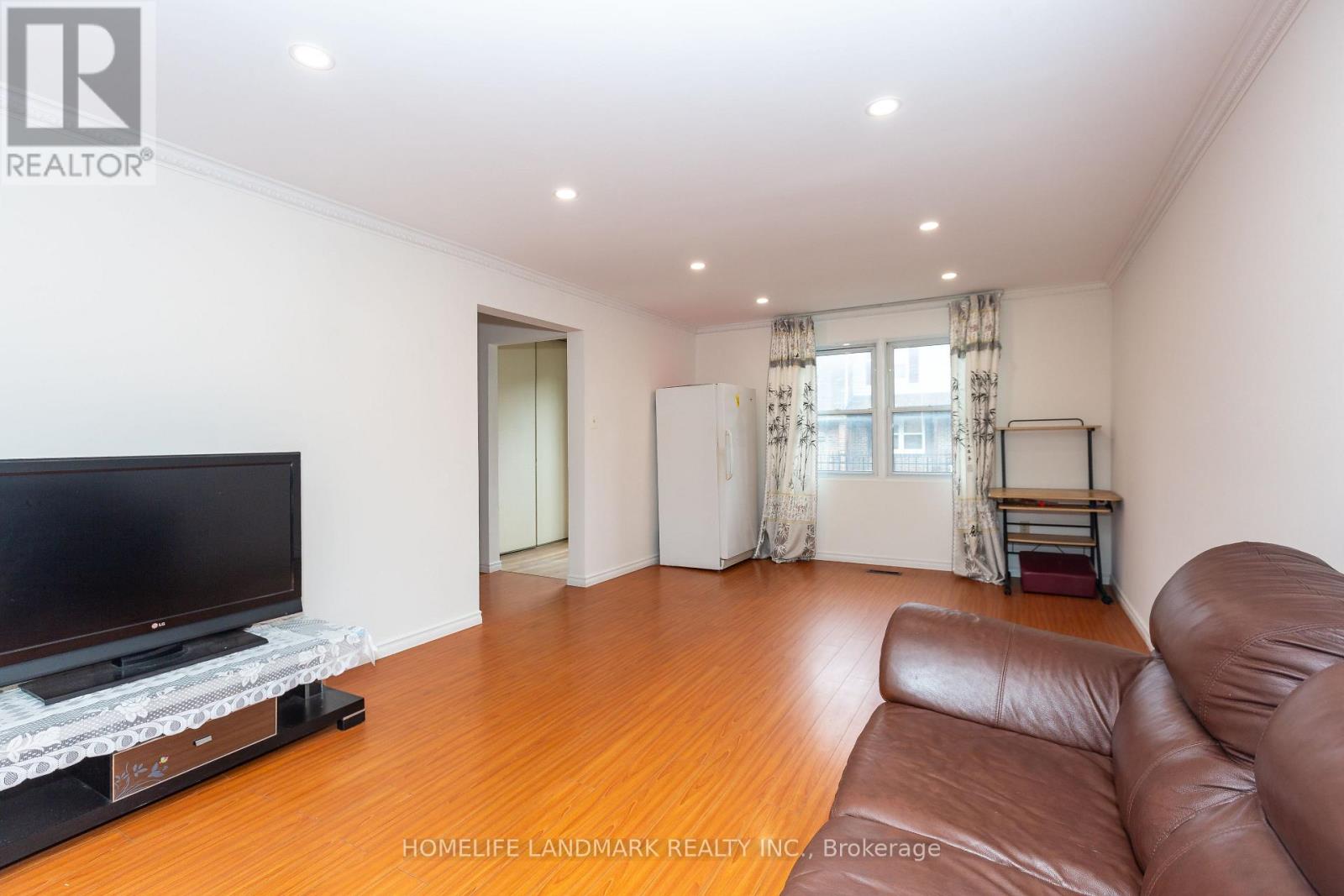 102 - 91 L'amoreaux Drive S, Toronto, Ontario  M1W 2J8 - Photo 4 - E13738732