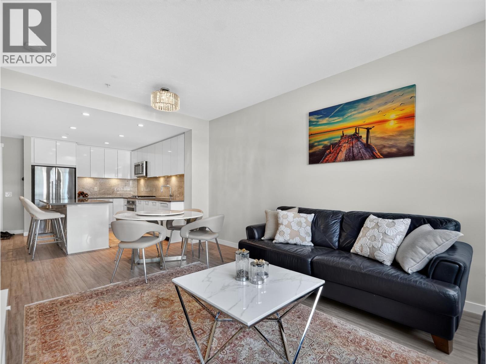 304 2663 LIBRARY LANE, north vancouver, British Columbia