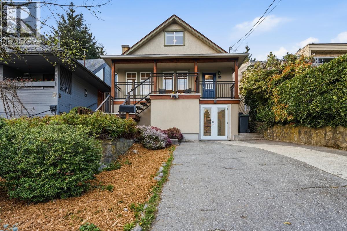 272 E OSBORNE ROAD, north vancouver, British Columbia