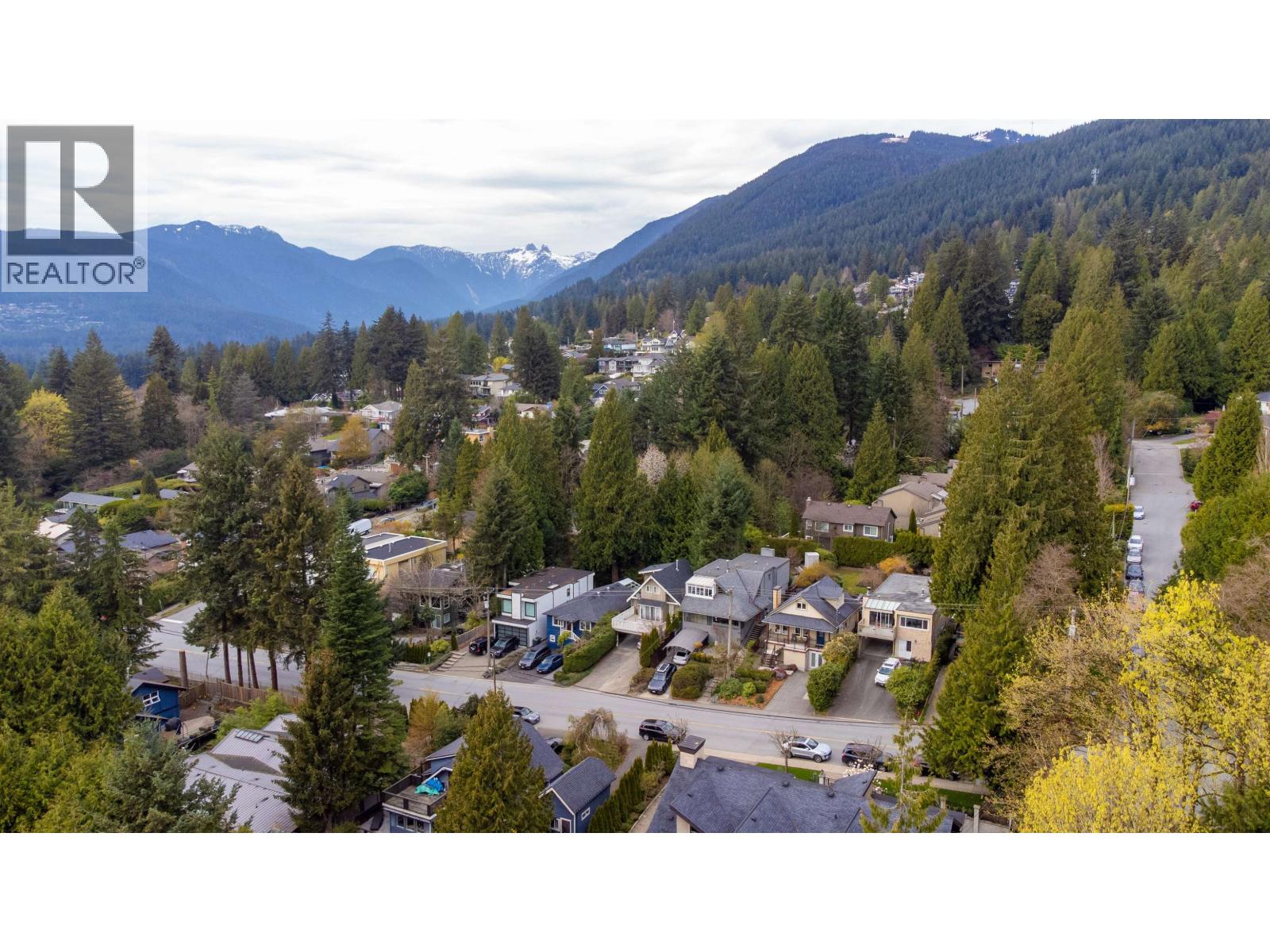 272 E Osborne Road, North Vancouver, British Columbia  V7N 1M1 - Photo 30 - R3160974