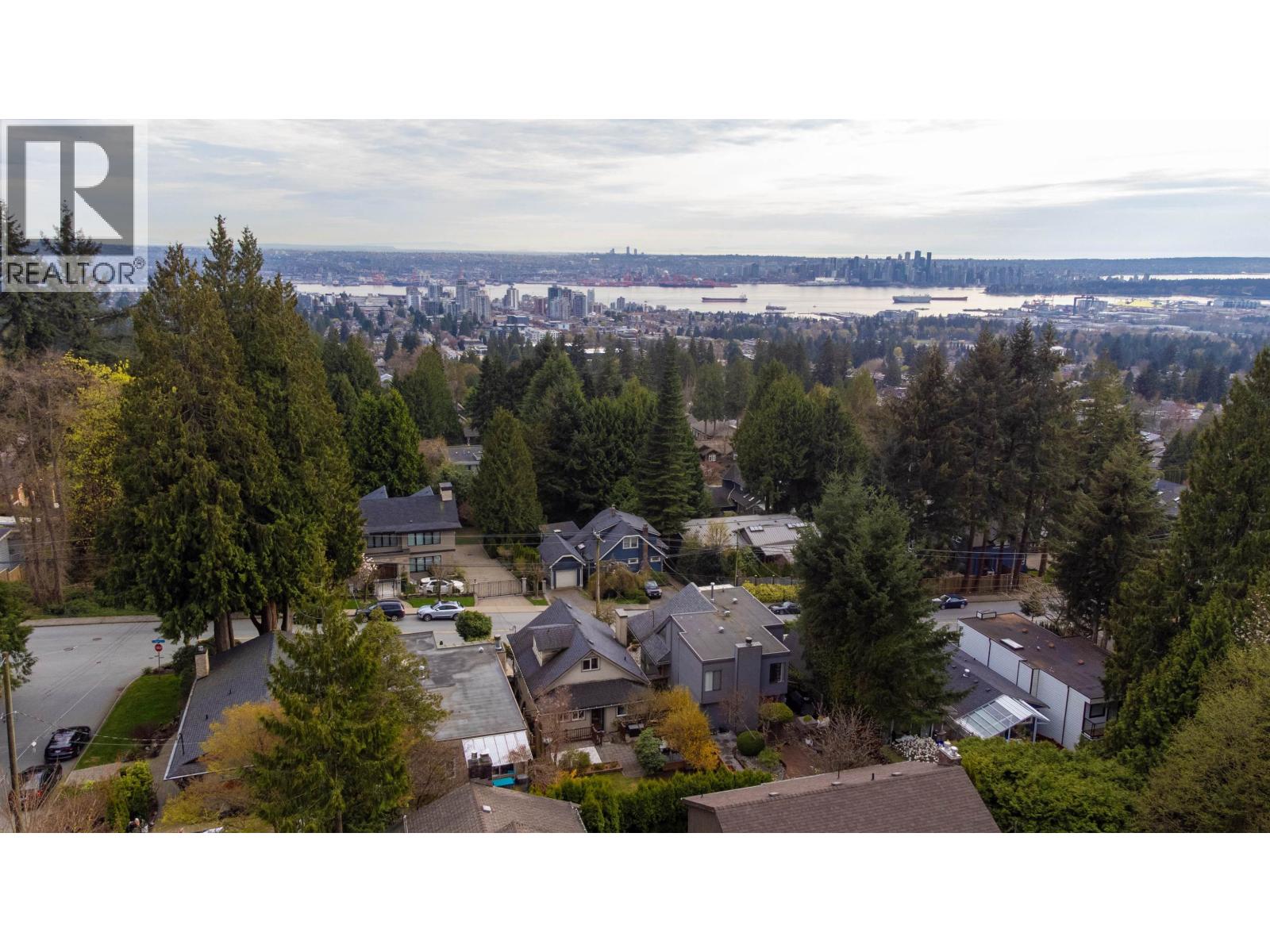 272 E Osborne Road, North Vancouver, British Columbia  V7N 1M1 - Photo 31 - R3160974