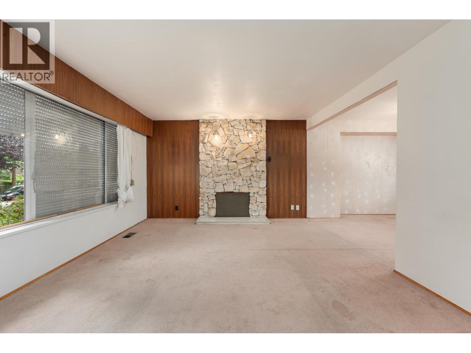 4561 Manor Street, Vancouver, British Columbia  V5R 3X4 - Photo 3 - R3161004