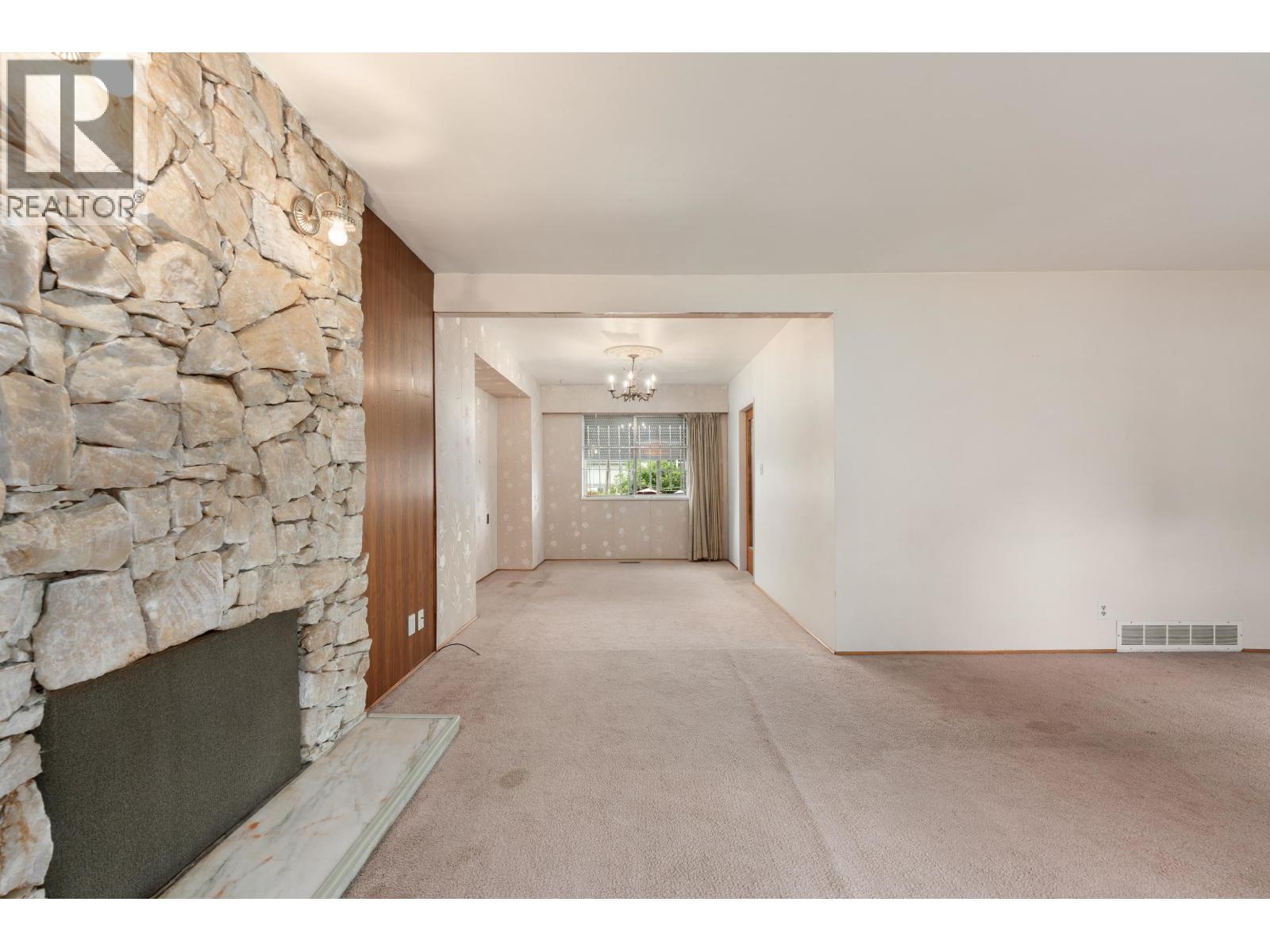 4561 Manor Street, Vancouver, British Columbia  V5R 3X4 - Photo 6 - R3161004