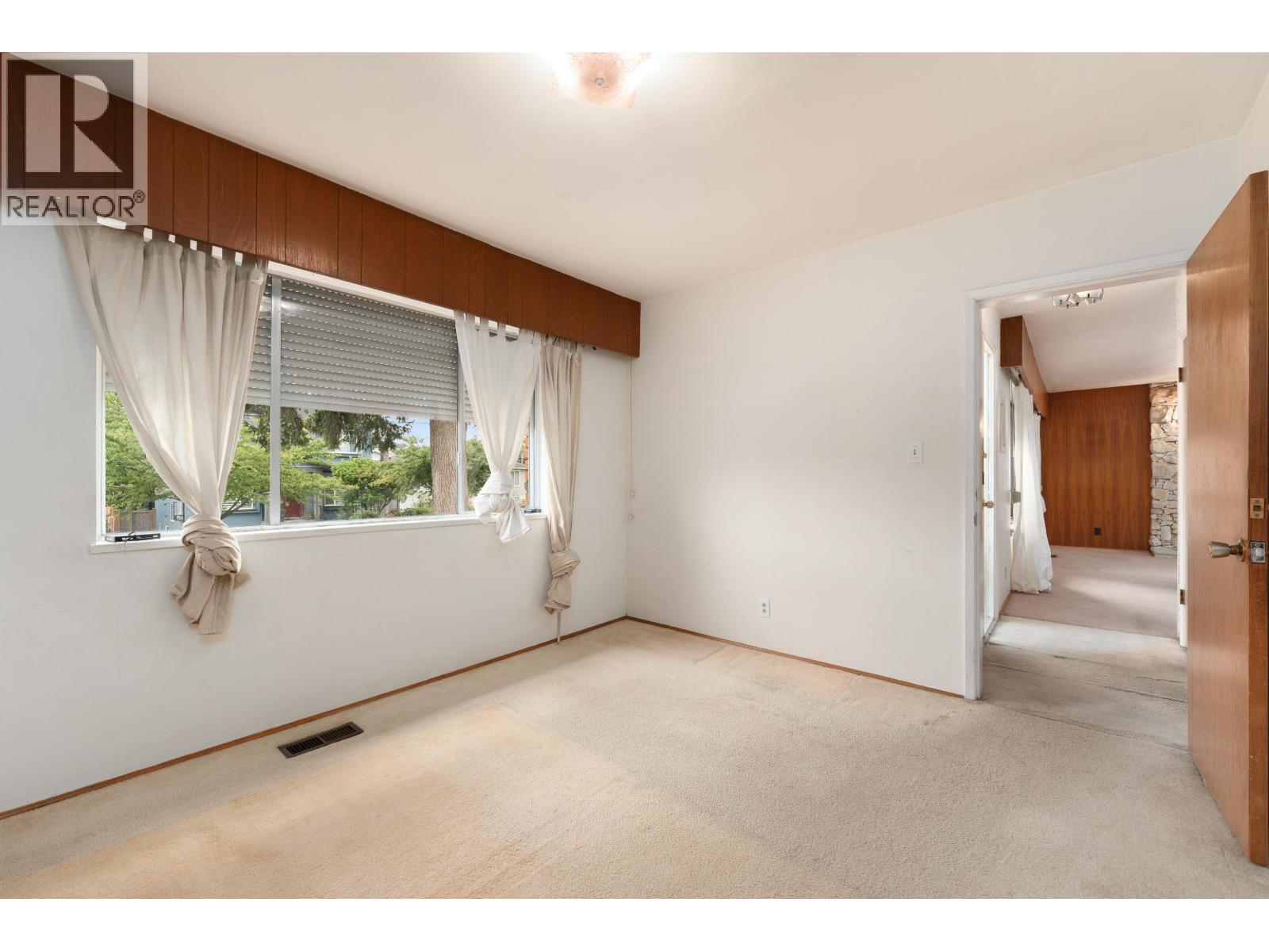 4561 Manor Street, Vancouver, British Columbia  V5R 3X4 - Photo 8 - R3161004