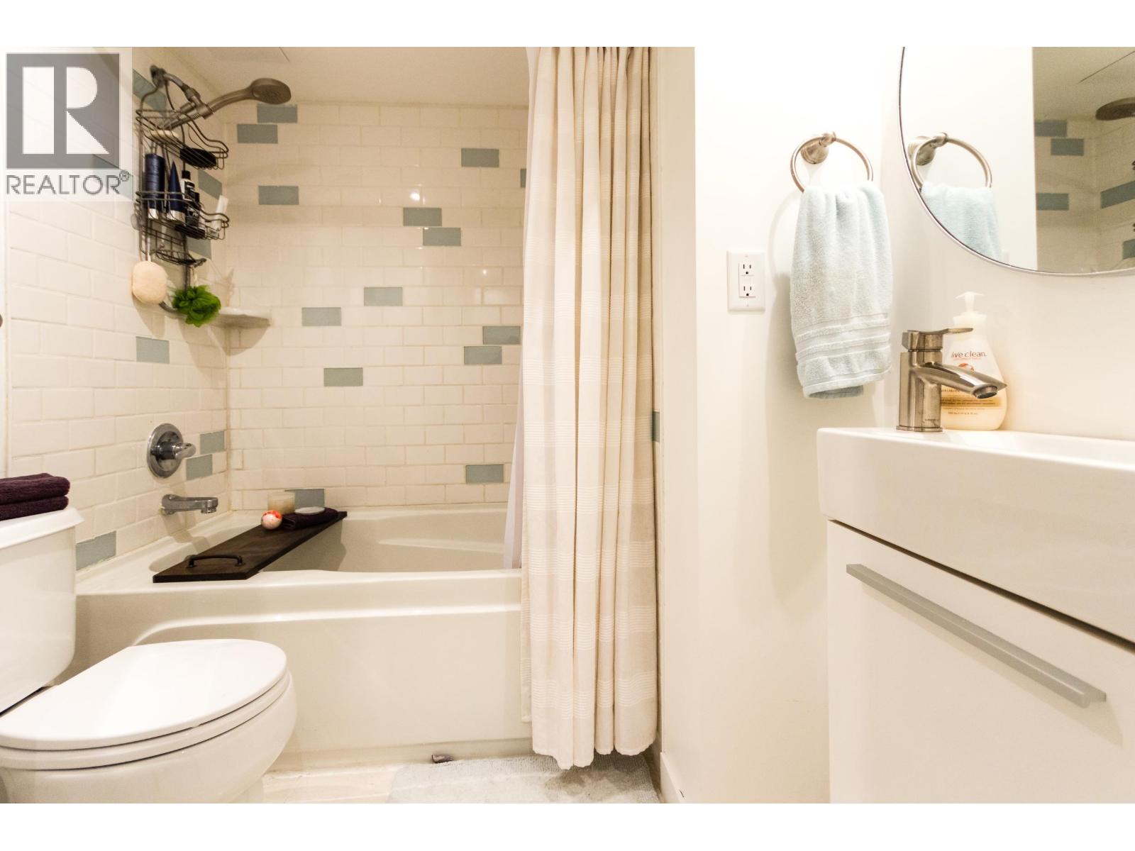 219 2190 W 7th Avenue, Vancouver, British Columbia  V6K 4K7 - Photo 5 - R3160984