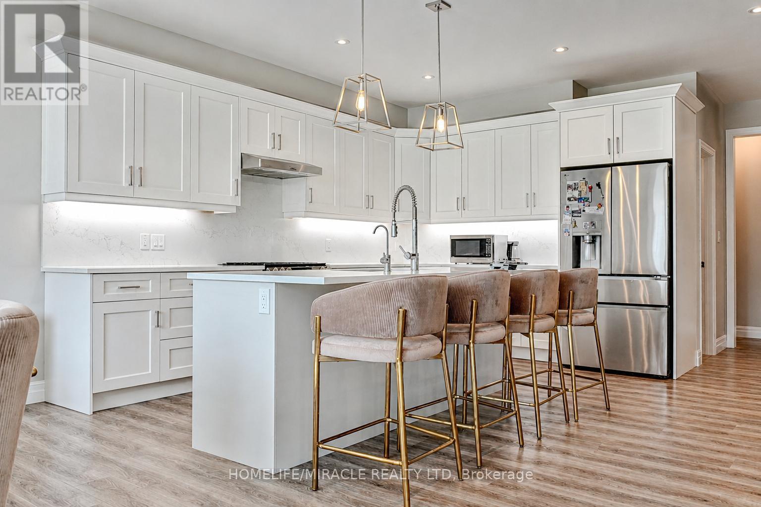 249 Ladyslipper Drive, Waterloo, Ontario  N2V 0H5 - Photo 4 - X13716464