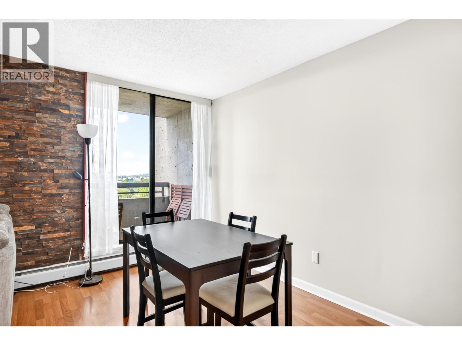 1601 3771 Bartlett Court, Burnaby, British Columbia  V3J 7G8 - Photo 14 - R3160969