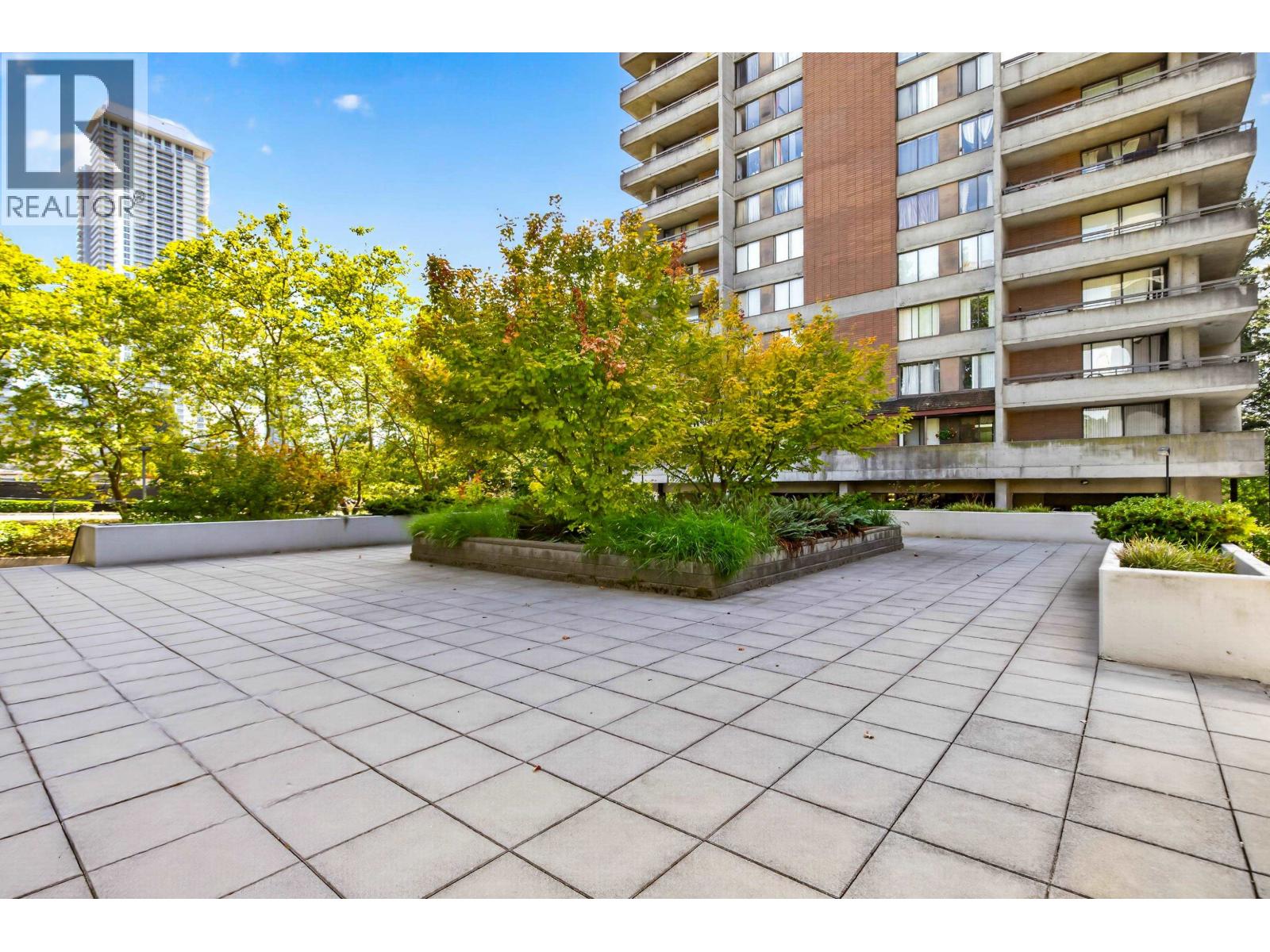 1601 3771 Bartlett Court, Burnaby, British Columbia  V3J 7G8 - Photo 3 - R3160969
