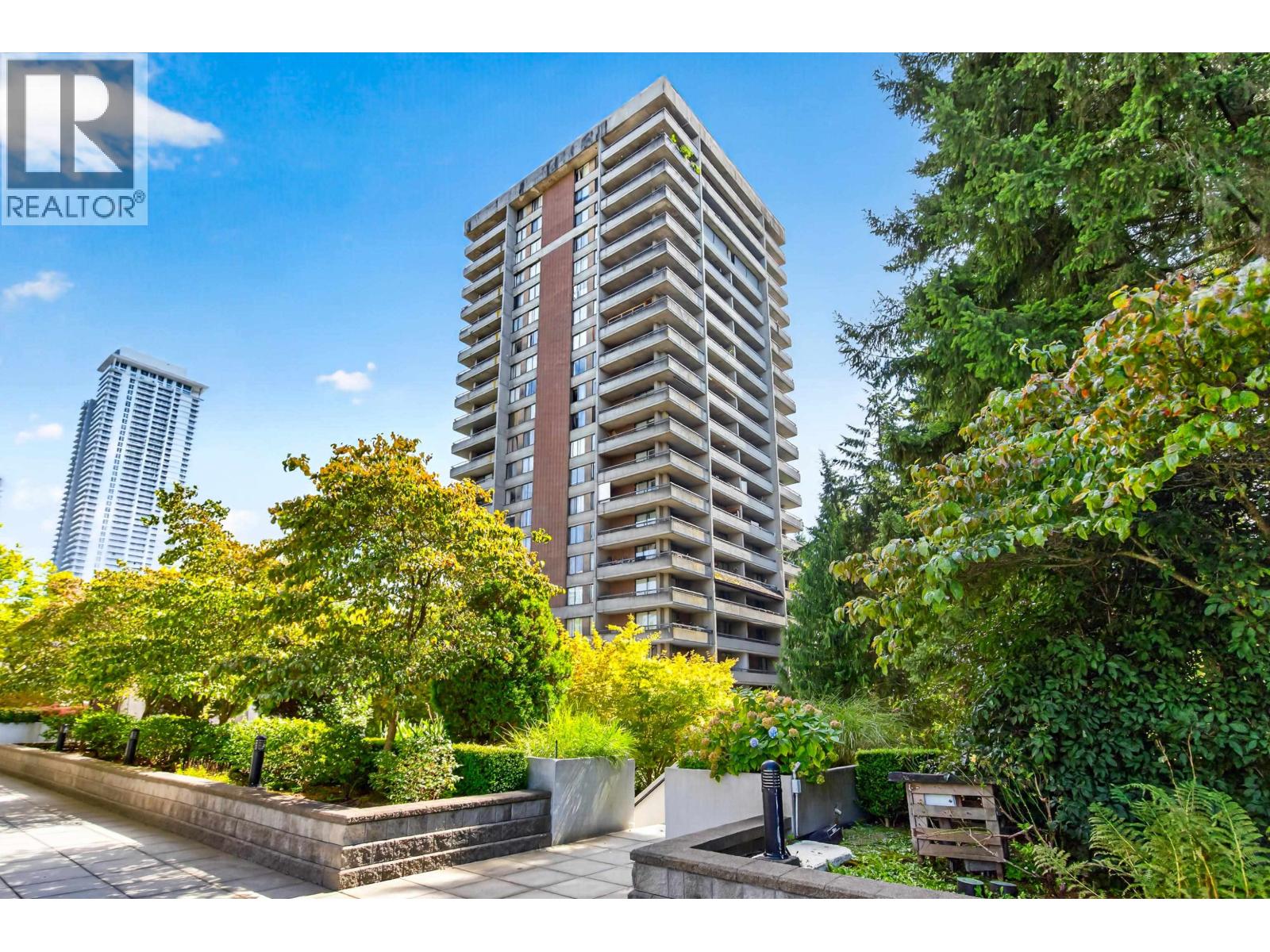 1601 3771 Bartlett Court, Burnaby, British Columbia  V3J 7G8 - Photo 2 - R3160969