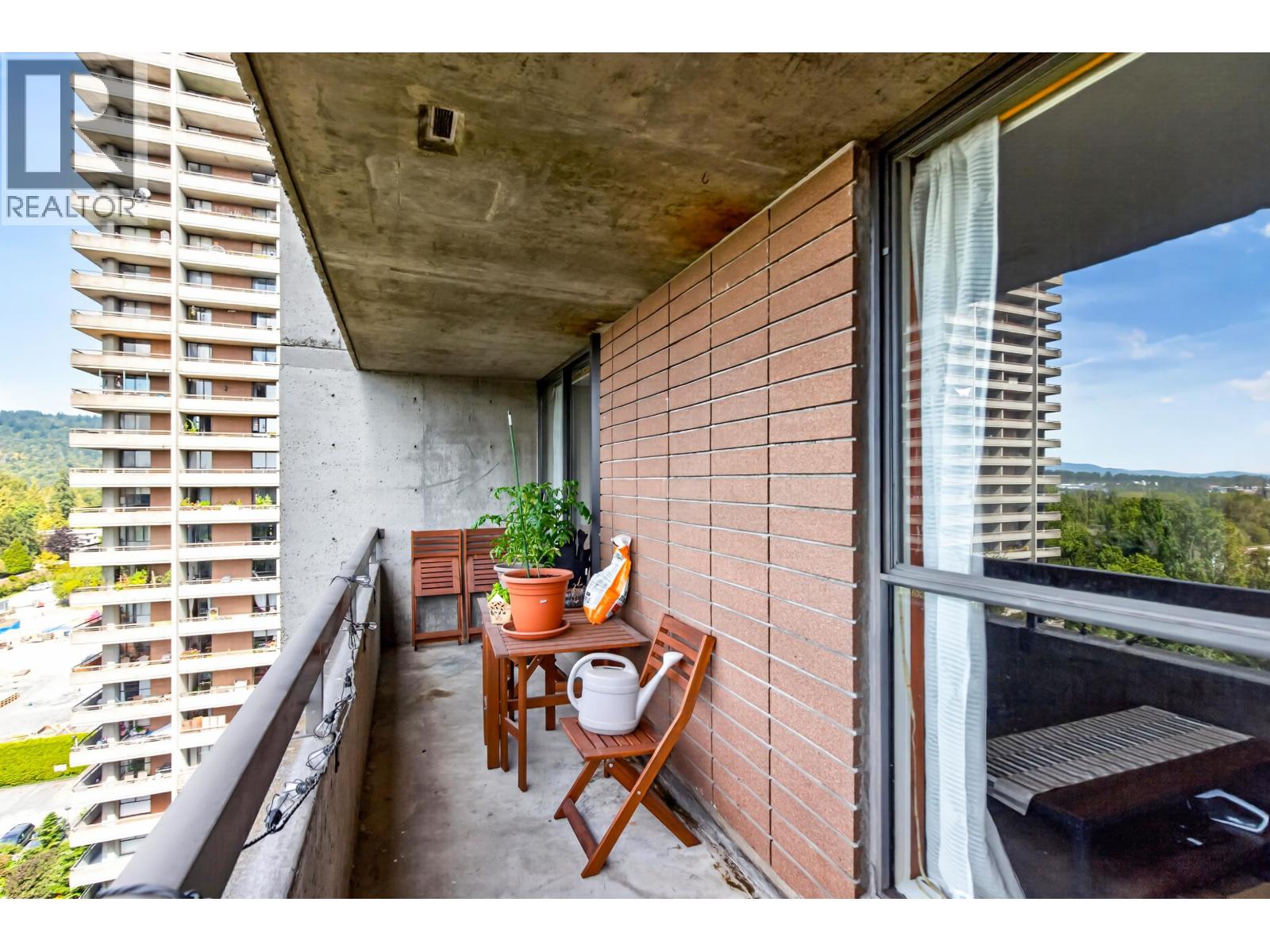 1601 3771 Bartlett Court, Burnaby, British Columbia  V3J 7G8 - Photo 17 - R3160969