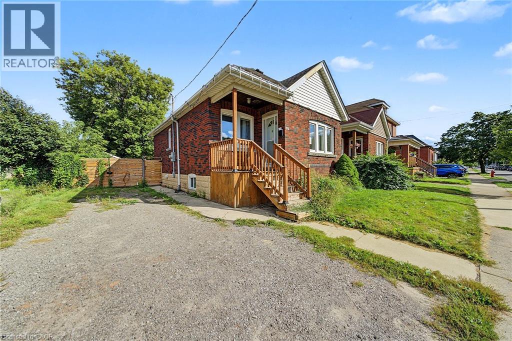 270 WEIR Street N, Hamilton, Ontario