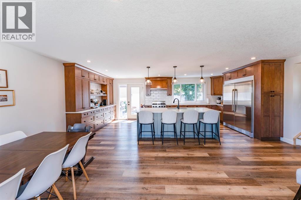 1004 Huntercove Place Nw, Calgary, Alberta  T2K 4S3 - Photo 8 - A2339545