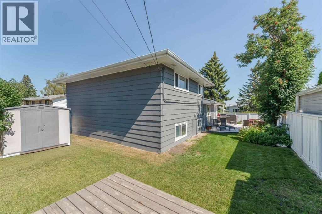 1004 Huntercove Place Nw, Calgary, Alberta  T2K 4S3 - Photo 33 - A2339545
